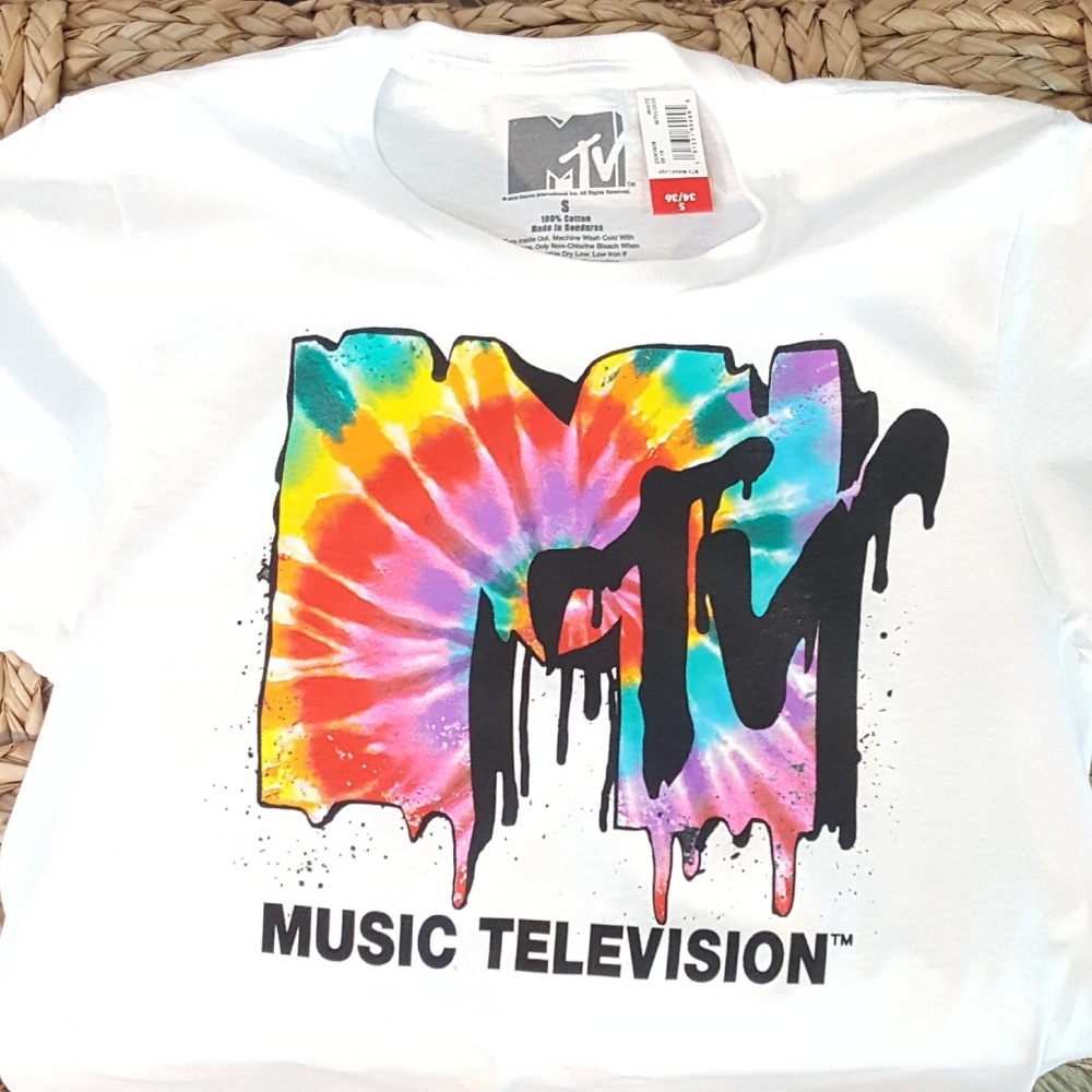 🎶 MTV Graphic Tee Liquid Tie Dye Rainbow TShirt - Picture 2 of 7